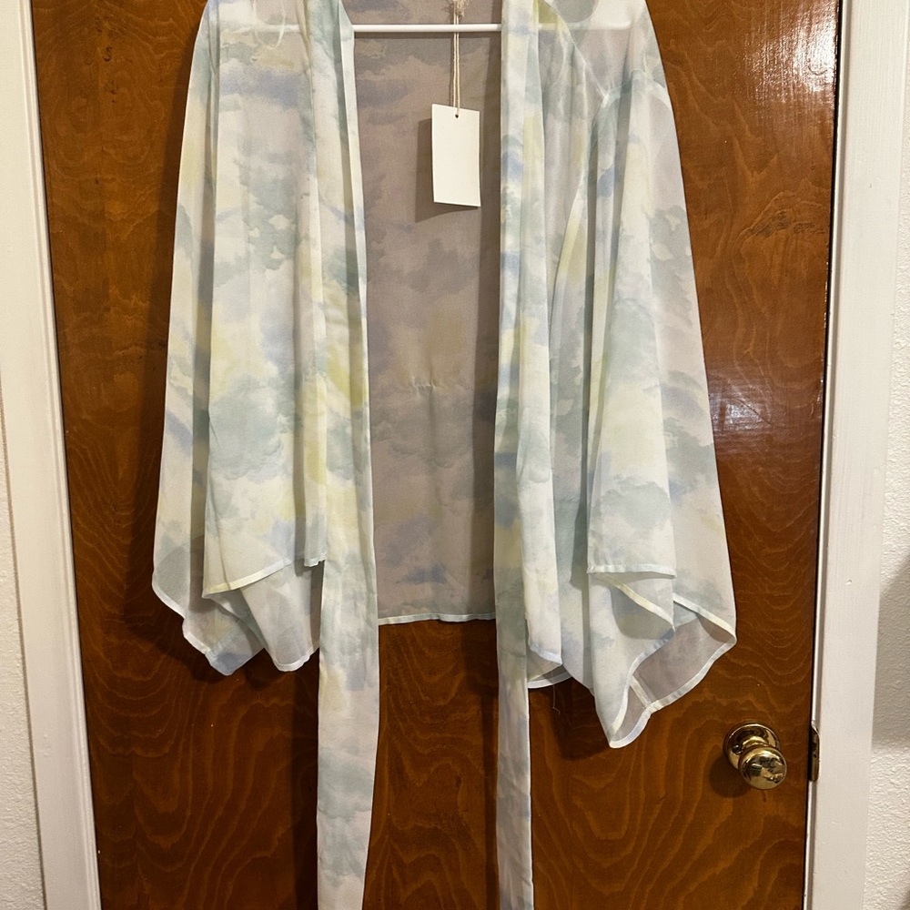 Francesca's Collections Soft Pastel Kimono